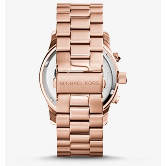 Michael Kors Oversized Runway Rose gold watch - Picture 5 of 8